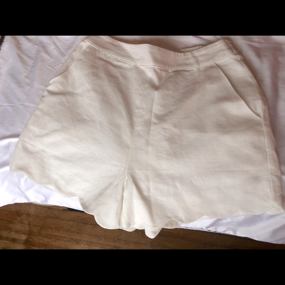 Scalloped Ivory Shorts
